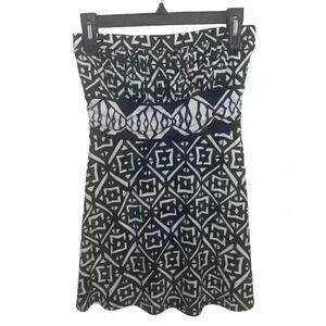 White House Black Market Size XS Black White Strapless Geometric Top Blouse